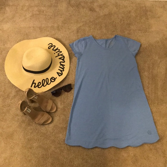 Lauren James Dresses & Skirts - NWOT Cute Scalloped Hem T-Shirt Dress